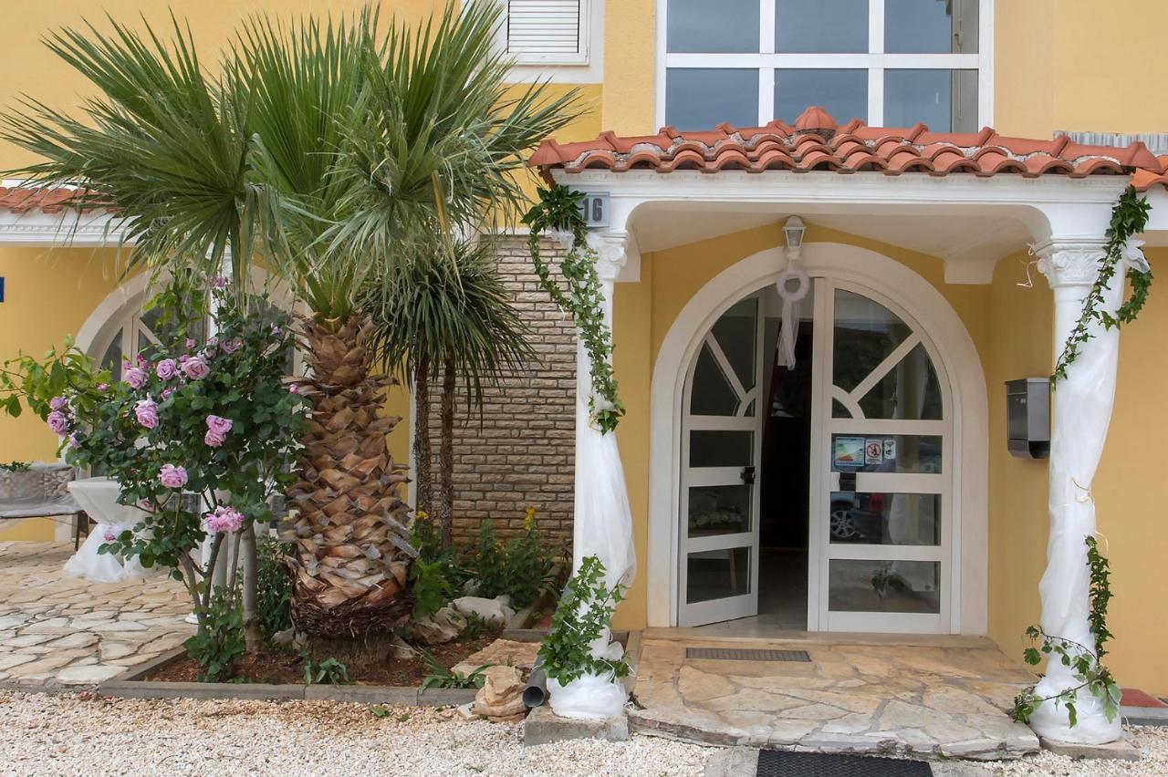 Apartments Villa Broca Бродарица Экстерьер фото